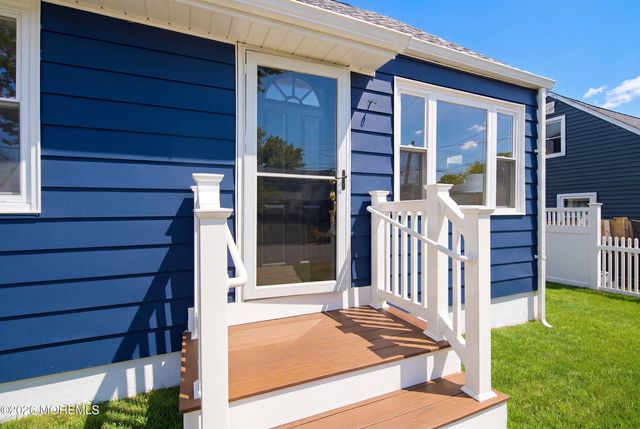 75 Franklin Avenue, Hazlet, NJ 07734