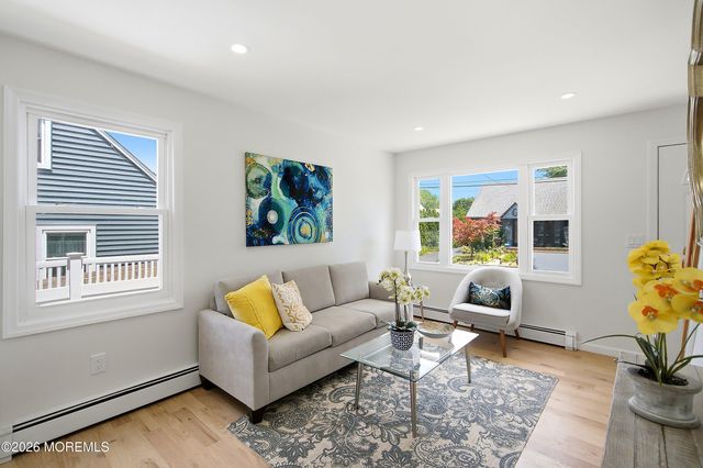 75 Franklin Avenue, Hazlet, NJ 07734