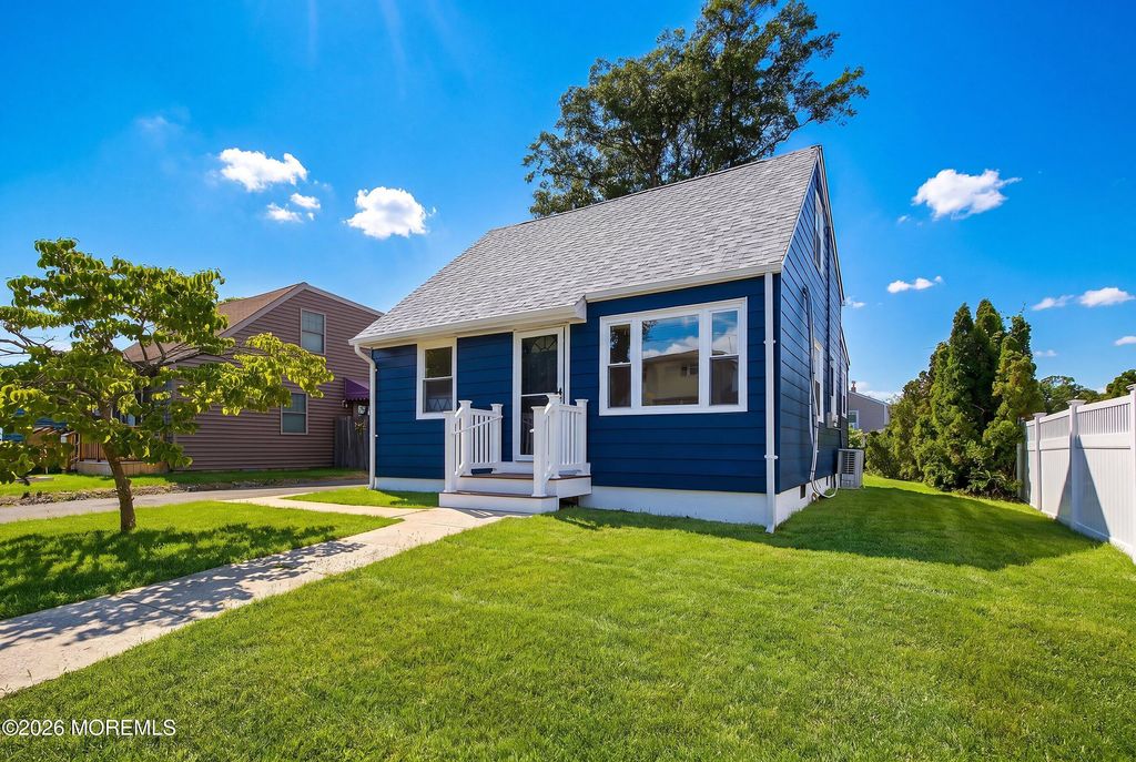 75 Franklin Avenue, Hazlet, NJ 07734