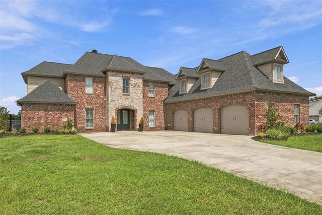 3720 Inwood Drive, Lake Charles, LA 70605