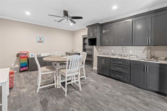 3720 Inwood Drive, Lake Charles, LA 70605