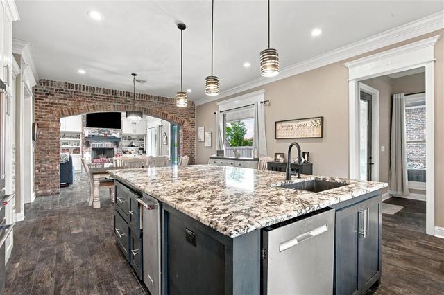 3720 Inwood Drive, Lake Charles, LA 70605
