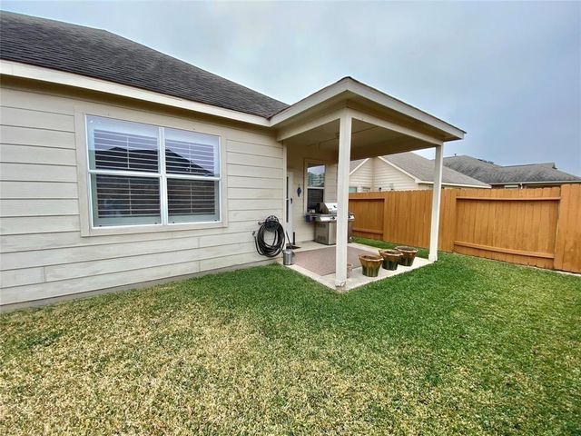 17518 Stamford Oaks Drive, Tomball, TX 77377