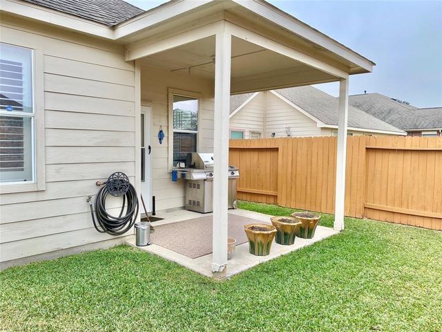 17518 Stamford Oaks Drive, Tomball, TX 77377