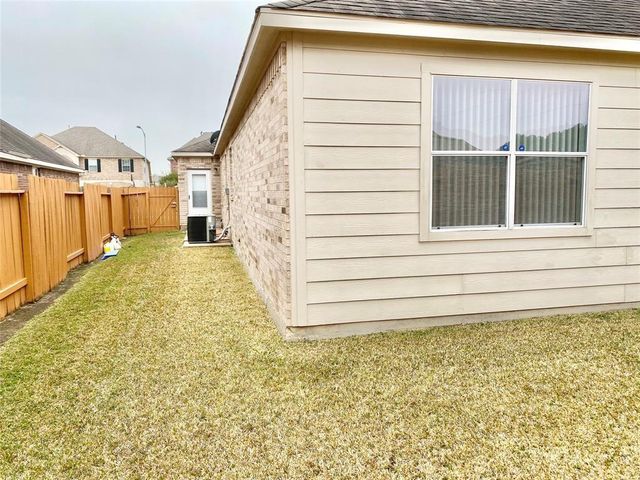 17518 Stamford Oaks Drive, Tomball, TX 77377