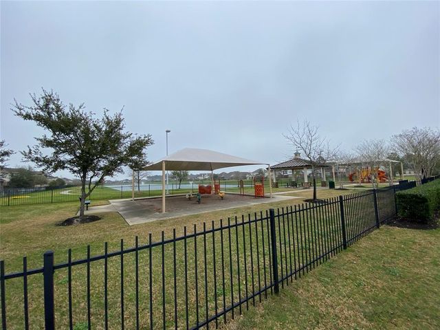 17518 Stamford Oaks Drive, Tomball, TX 77377