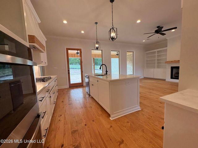 116 Richburg Court, Pearl, MS 39208