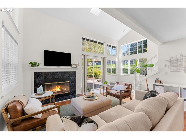 9601 Nw MILLER HILL Dr, Portland, OR 97229