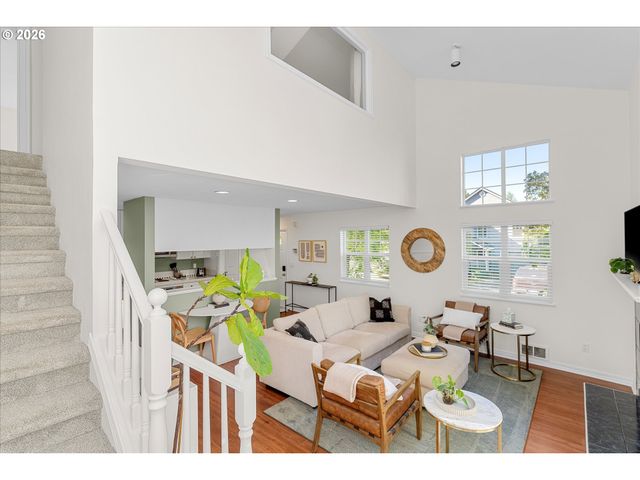 9601 Nw MILLER HILL Dr, Portland, OR 97229