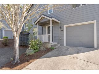 9601 Nw MILLER HILL Dr, Portland, OR 97229