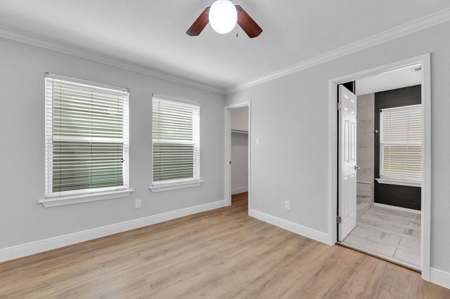 1829 Bering Drive 2, Houston, TX 77057