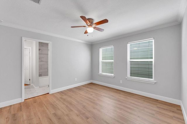 1829 Bering Drive 2, Houston, TX 77057