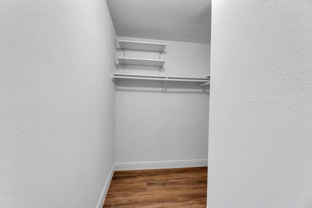 1829 Bering Drive 2, Houston, TX 77057