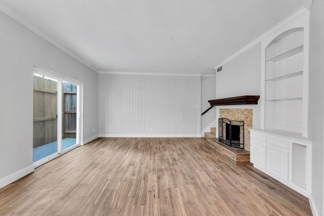 1829 Bering Drive 2, Houston, TX 77057