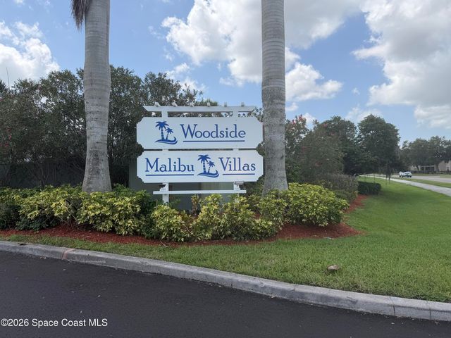 975 NE Sonesta Avenue NE 201, Palm Bay, FL 32905