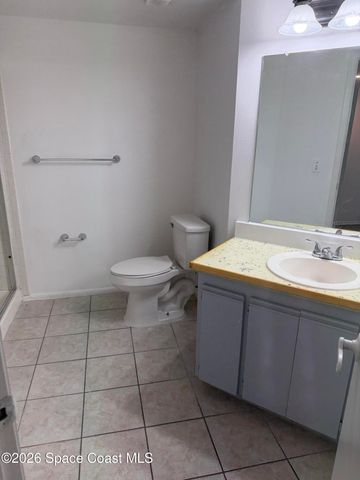 975 NE Sonesta Avenue NE 201, Palm Bay, FL 32905