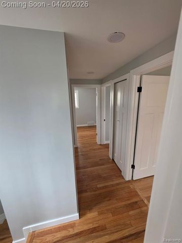 459 New York Avenue, Lincoln Park, MI 48146