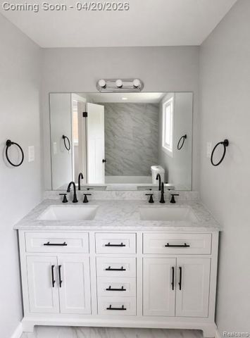 459 New York Avenue, Lincoln Park, MI 48146