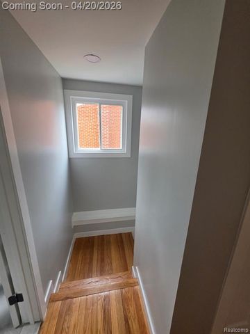 459 New York Avenue, Lincoln Park, MI 48146