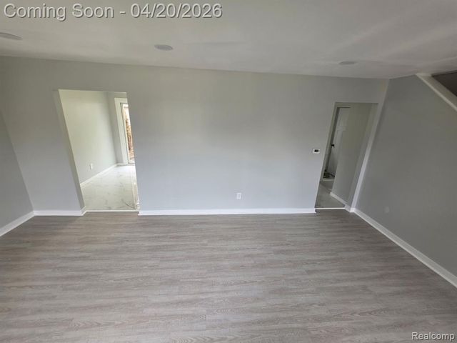 459 New York Avenue, Lincoln Park, MI 48146