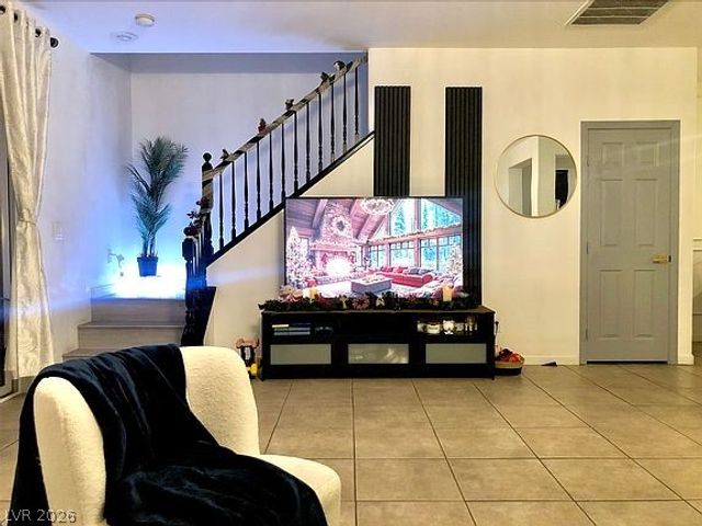 6250 West Arby Avenue 222, Las Vegas, NV 89118