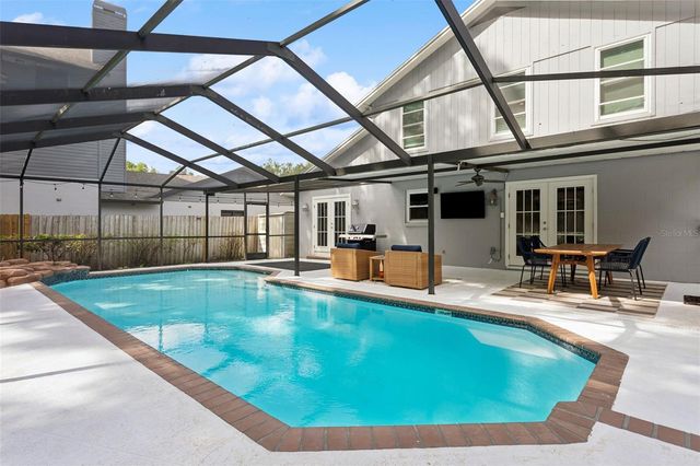 2728 LAKEVILLE DRIVE, Tampa, FL 33618