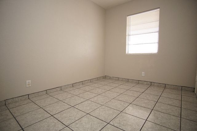 4700 Maxwell Avenue 10, El Paso, TX 79904
