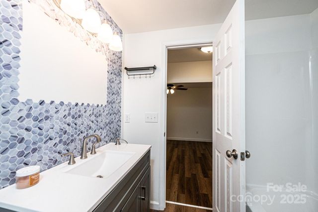 5567 Reid Road, Granite Falls, NC 28630