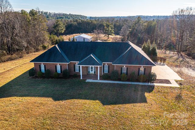 5567 Reid Road, Granite Falls, NC 28630