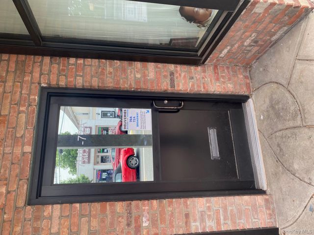 70 Broadway A, Greenlawn, NY 11740