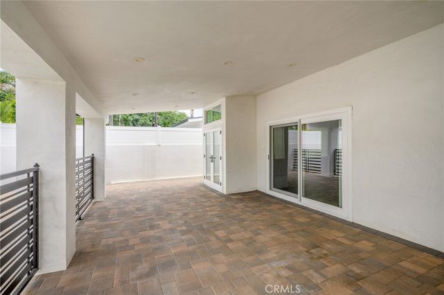 7851 Mary Ellen Avenue, North Hollywood, CA 91605