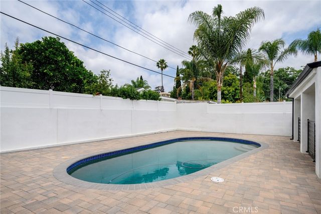 7851 Mary Ellen Avenue, North Hollywood, CA 91605