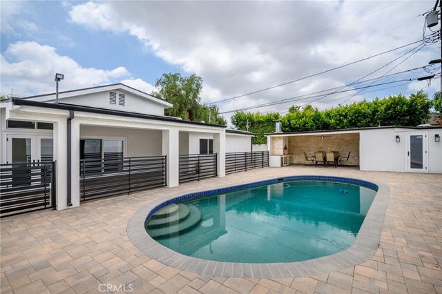 7851 Mary Ellen Avenue, North Hollywood, CA 91605