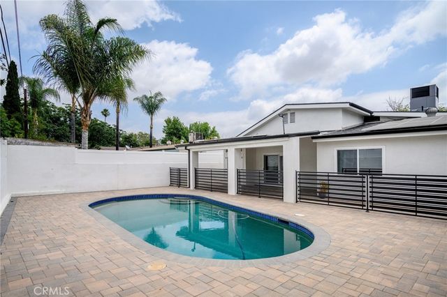 7851 Mary Ellen Avenue, North Hollywood, CA 91605