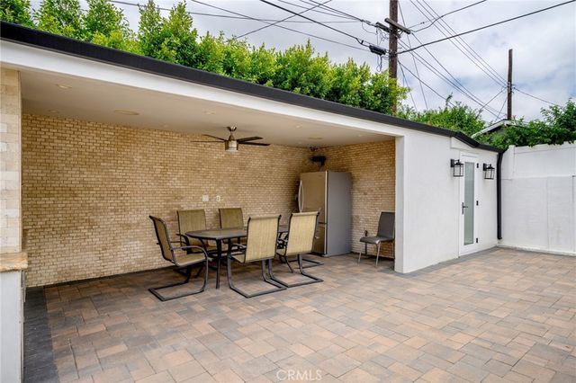 7851 Mary Ellen Avenue, North Hollywood, CA 91605