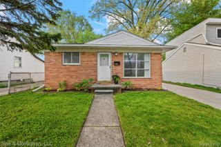 1434 E Woodruff Avenue, Hazel Park, MI 48030