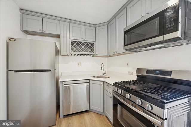 1747 W VENANGO ST, Philadelphia, PA 19140