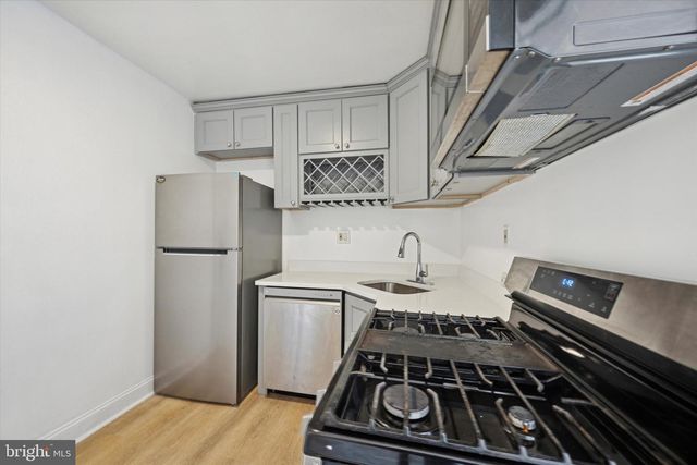 1747 W VENANGO ST, Philadelphia, PA 19140