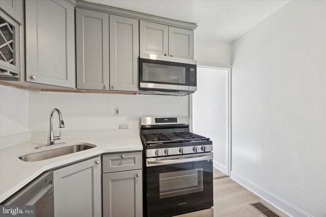 1747 W VENANGO ST, Philadelphia, PA 19140