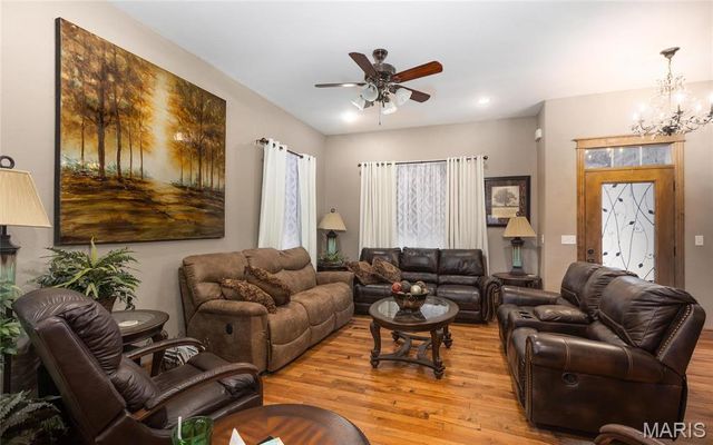 31501 Seminole Lane, Richland, MO 65556