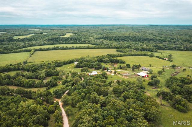 31501 Seminole Lane, Richland, MO 65556