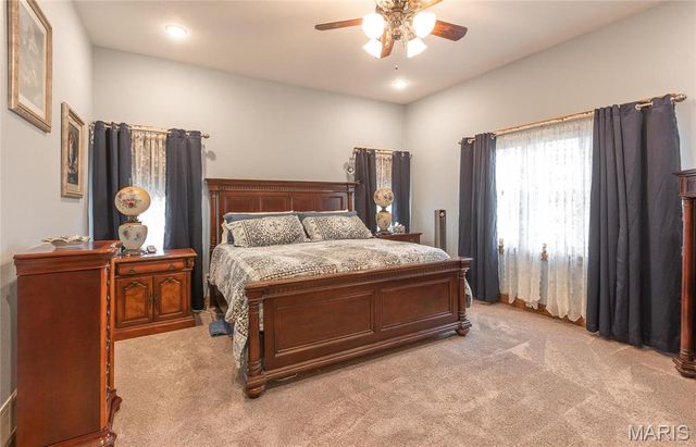 31501 Seminole Lane, Richland, MO 65556