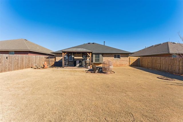 18217 N Groveton Boulevard, Edmond, OK 73012