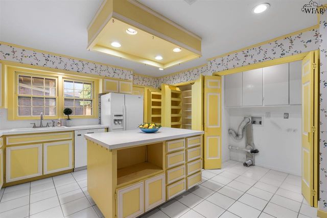 2304 IRVING PLACE, Wichita Falls, TX 76308