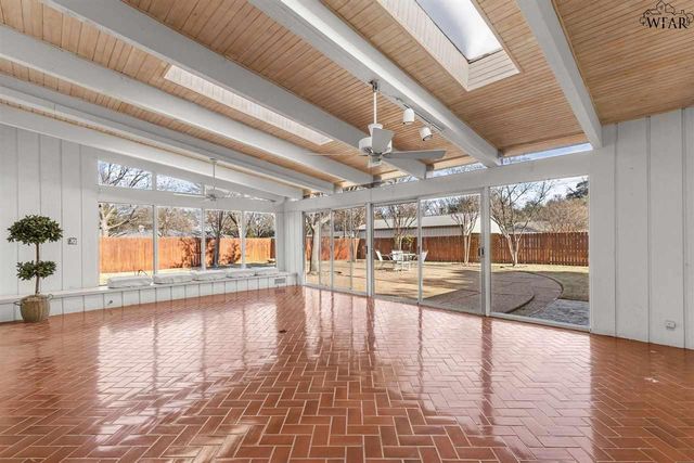 2304 IRVING PLACE, Wichita Falls, TX 76308