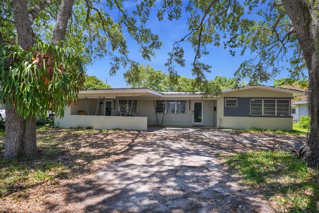 27 NE 18th Street, Homestead, FL 33030