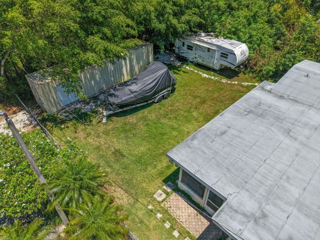 27 NE 18th Street, Homestead, FL 33030