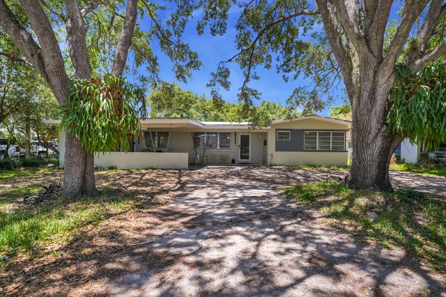 27 NE 18th Street, Homestead, FL 33030