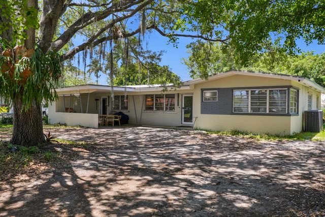27 NE 18th Street, Homestead, FL 33030