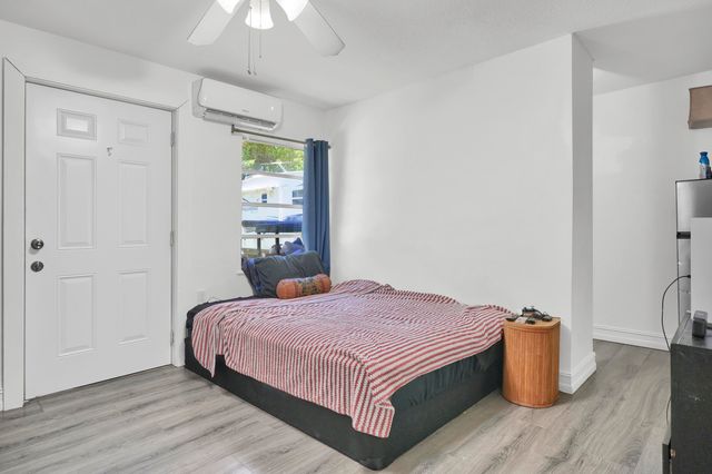 27 NE 18th Street, Homestead, FL 33030